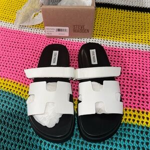 Steve Madden Mayven Sandals